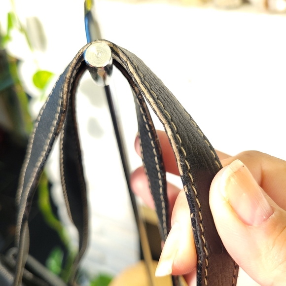 Oscar de la Renta Tassel Front Leather Bag - Picture 5 of 14